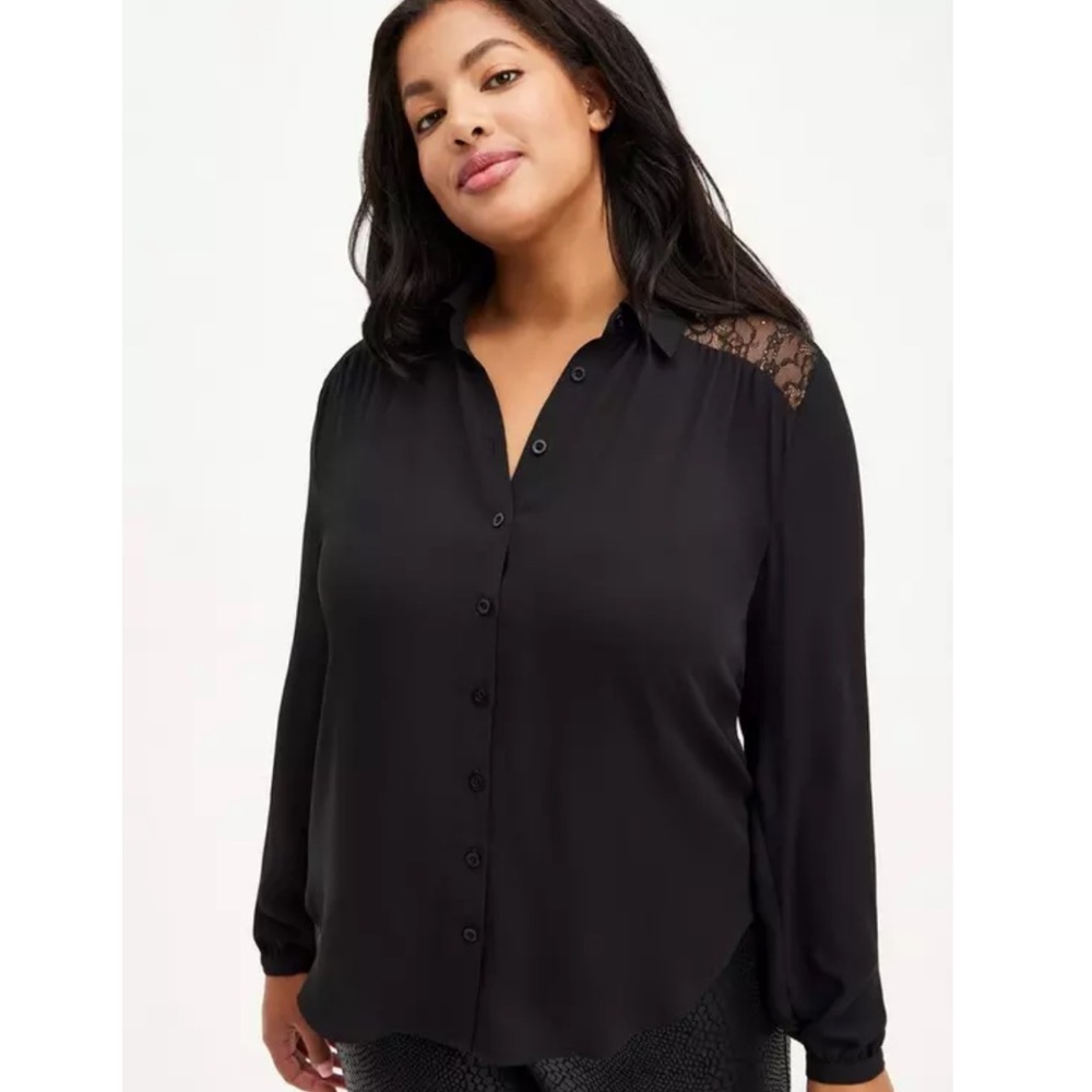 Torrid Women’s Size 3 Black Georgette Lace Trim Drop Shoulder Button-Up Shirt
